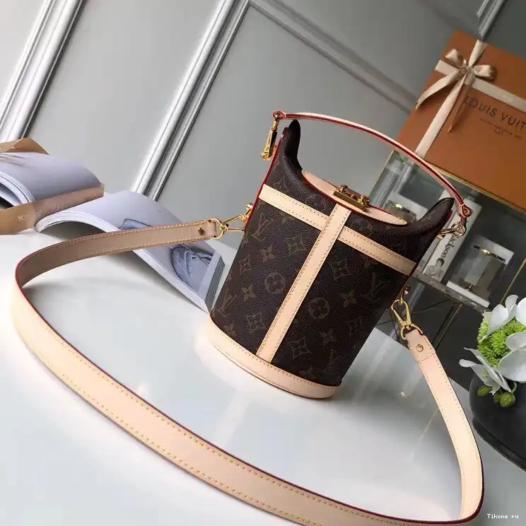 Affordable Louis Vuitton Duffle 0604